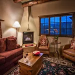 Hotel The Hacienda &