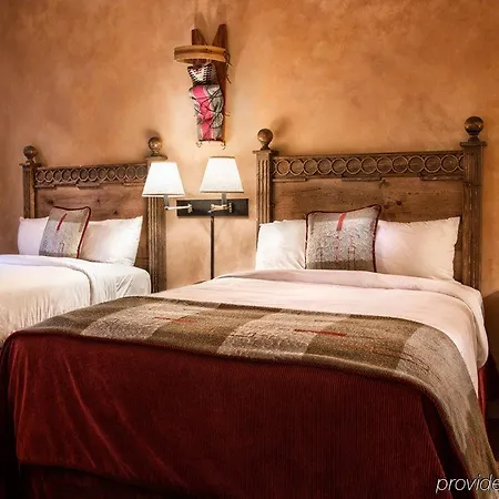 Hotel The Hacienda &