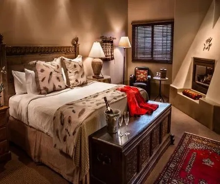 Hotel The Hacienda &